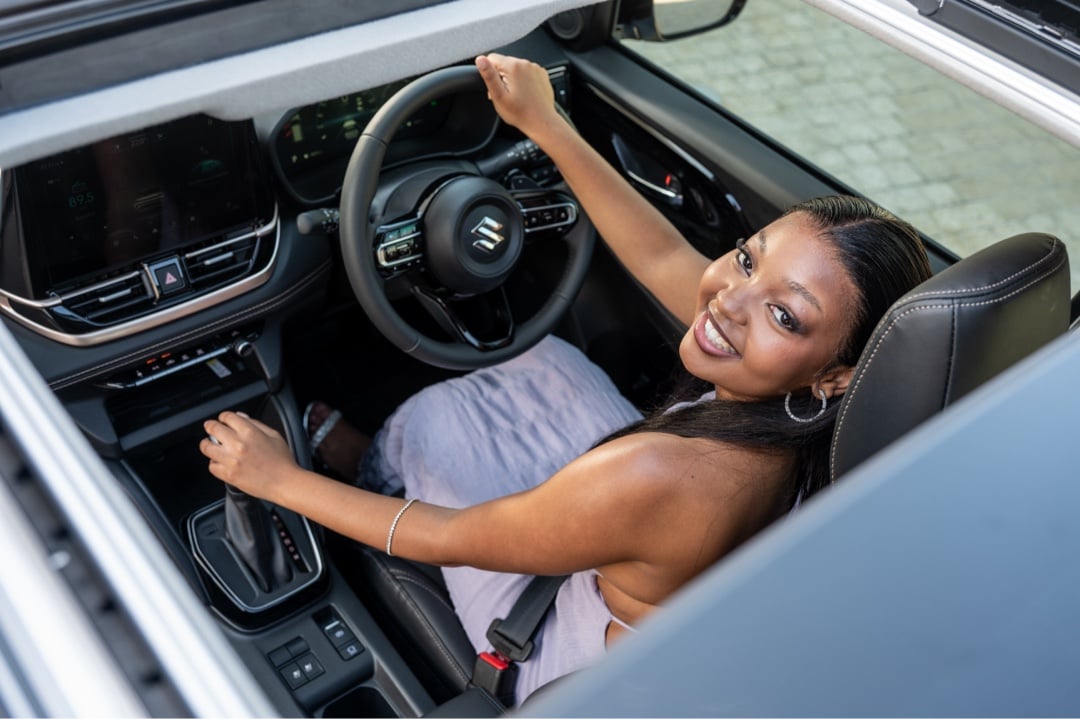 Panoramic Sunroof (GLX)